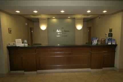 Hotel Express & By Ihg 2*