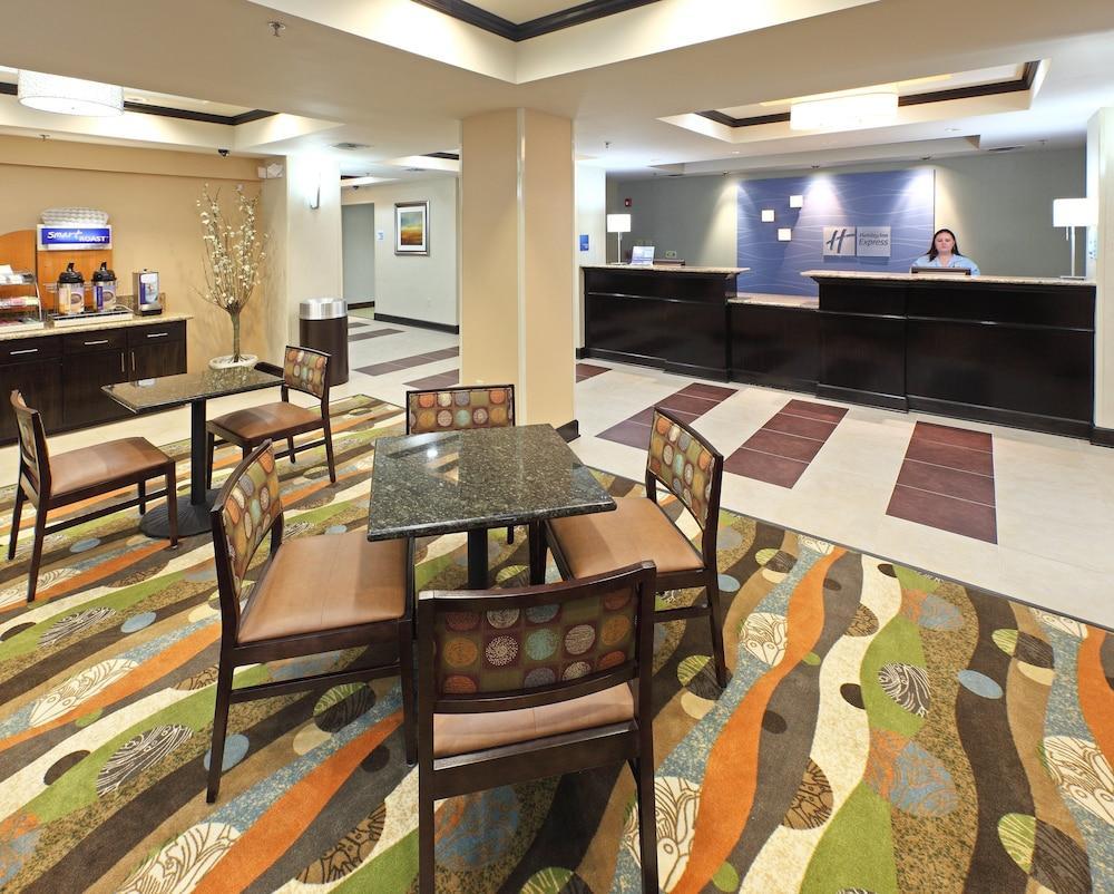 Express & By Ihg Hotel