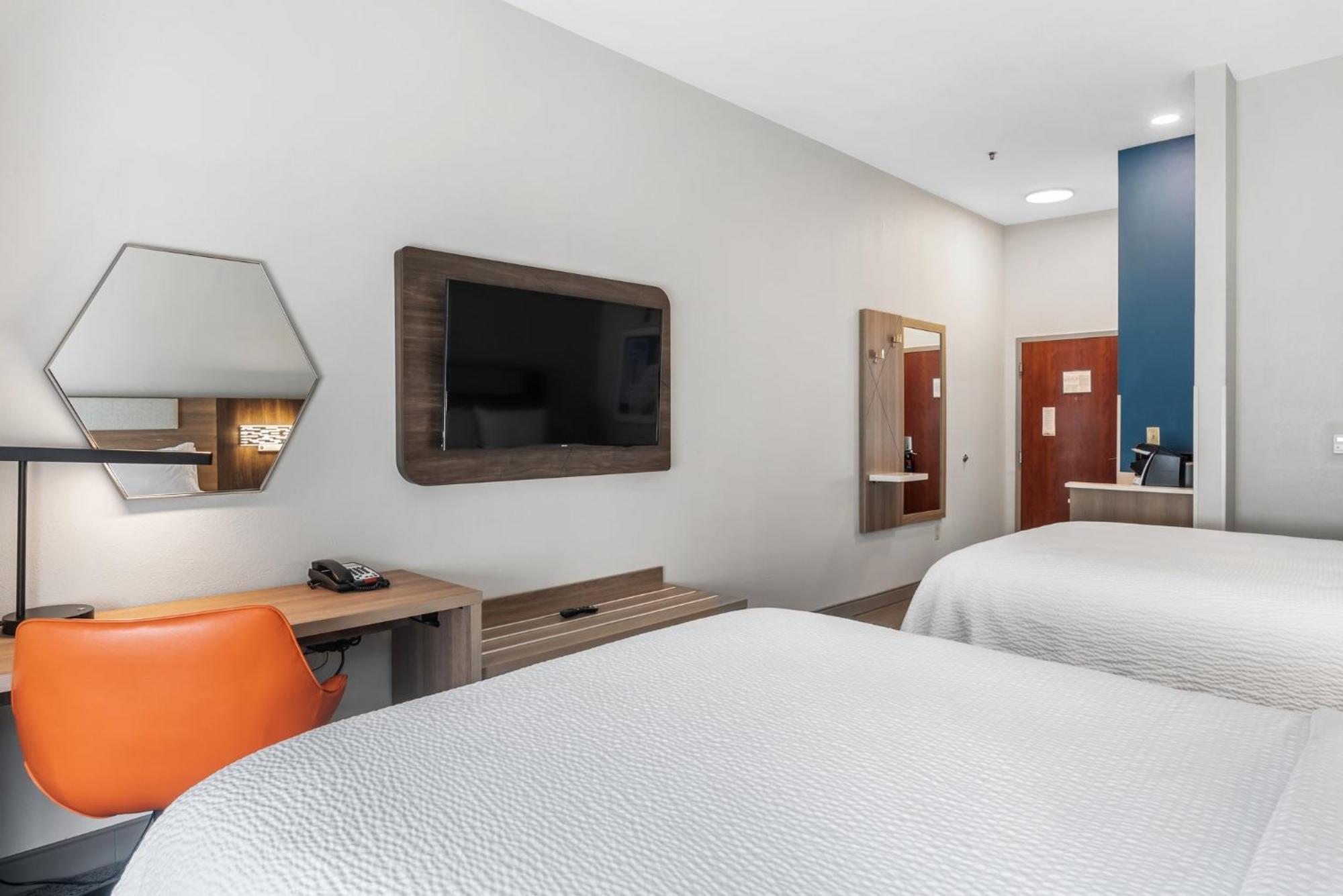 Hotel Express & By Ihg Maumelle
