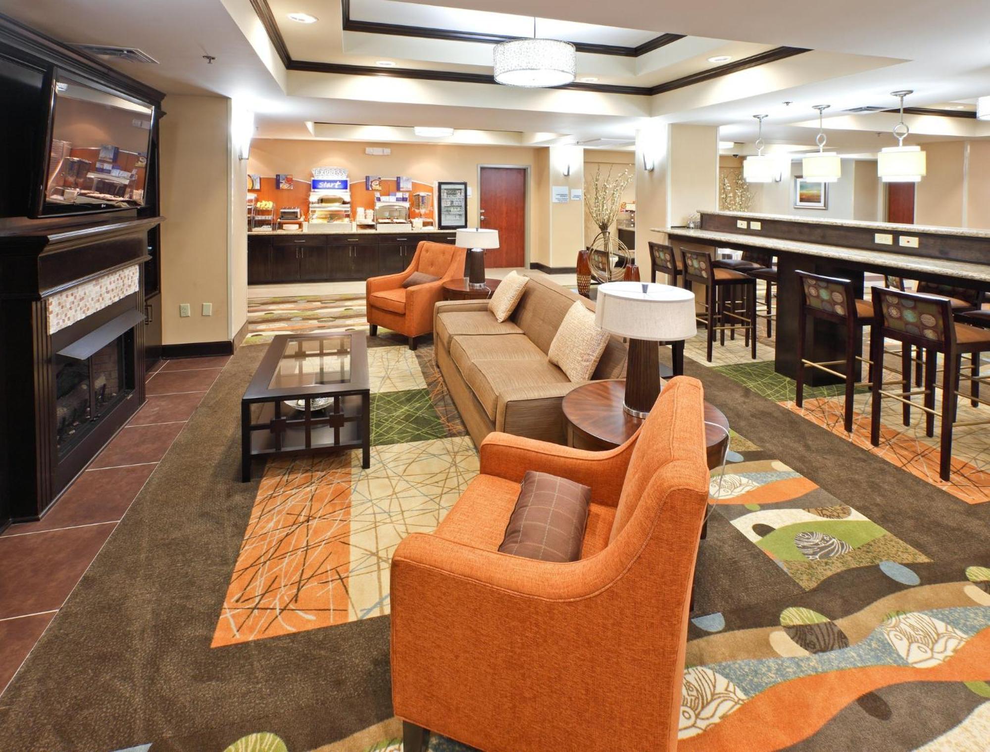 Express & By Ihg 2* Maumelle