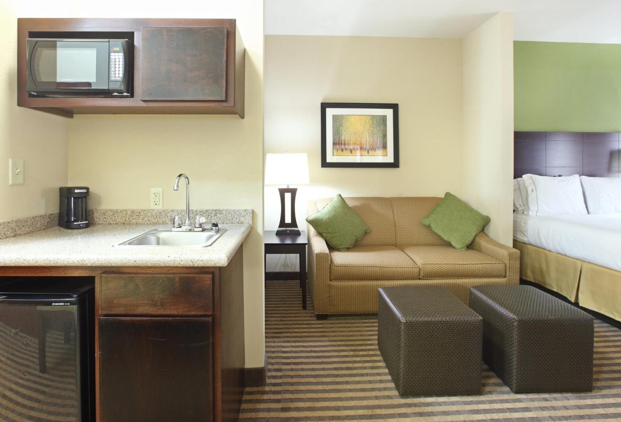 Express & By Ihg Hotel