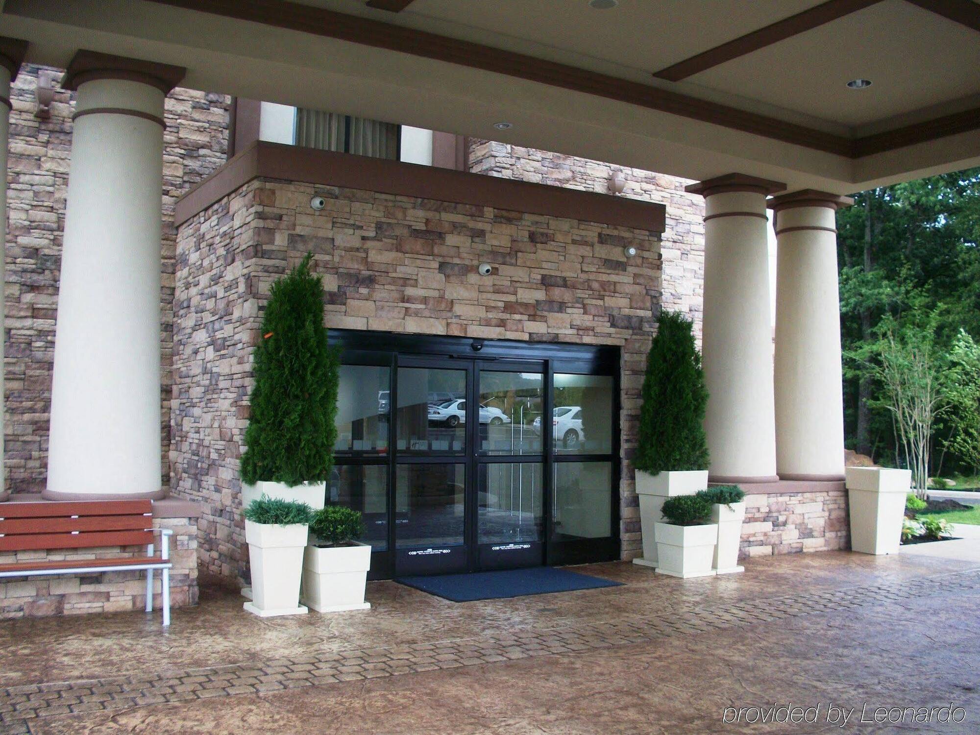Hotel Express & By Ihg